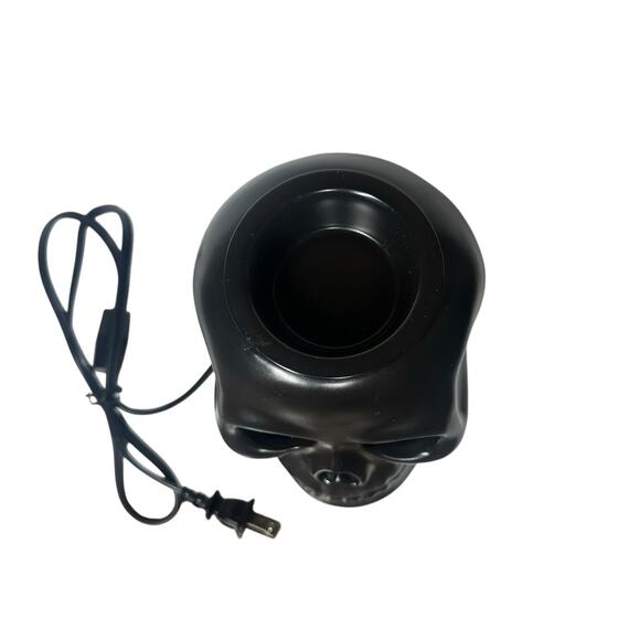 Gothic Spooky BLACK SKULL Electric Oil Wax Tart Fragrance Warmer Halloween 6" - Picture 3 of 9